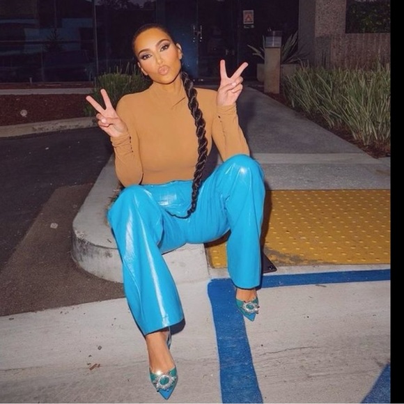 Amina Muaddi Begum Crystal Brooch Slingback - Picture 13 of 14